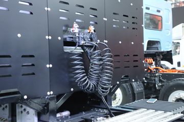 �������� ����H7 6X4 ��ȼ��ǣ����ͼƬ