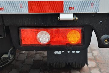 ����;�� T3 1.6L 123���� ���� 3.7�׵�������С��(EQ1030S60Q1E)ͼƬ