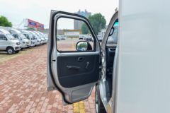 东风途逸 T3 1.3L 91马力 3.05米单排厢式小卡(后单胎)(带空调)(EQ5026XXY60Q4AAC)