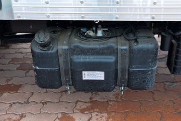 ����;�� T3 1.3L 91���� 3.05�׵�����ʽС��(��̥)(���յ�)(EQ5026XXY60Q4AAC)ͼƬ