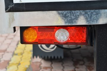 ����;�� T3 1.3L 91���� 3.05�׵�����ʽС��(��̥)(���յ�)(EQ5026XXY60Q4AAC)ͼƬ