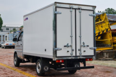 东风途逸 T3 1.3L 91马力 3.05米单排厢式小卡(后单胎)(带空调)(EQ5026XXY60Q4AAC)