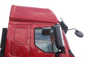 �������� ����H5 260���� 4X2 9.7����ʽ�ػ���ͼƬ