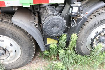 �Ͽ����� ����R60D 270���� 8X4 6����ж��(NJA3310DPF56A)ͼƬ