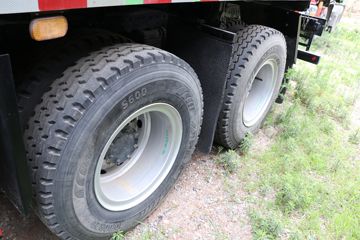 �Ͽ����� ����R60D 270���� 8X4 6����ж��(NJA3310DPF56A)ͼƬ