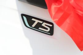 T5 电动冷藏车外观图片