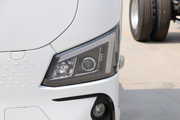 �������ó� ����S300 4.5T 4.2�׵��Ŵ��綯��դʽ�Ῠ(��ɲ)100.46kWhͼƬ