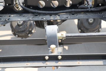 �������ó� ����S300 4.5T 4.2�׵��Ŵ��綯��դʽ�Ῠ(��ɲ)100.46kWhͼƬ