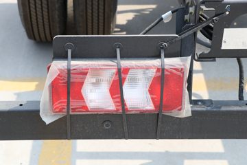 �������ó� ����S300 4.5T 4.2�׵��Ŵ��綯��դʽ�Ῠ(��ɲ)100.46kWhͼƬ