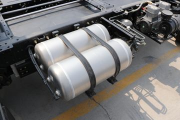 �������ó� ����S300 4.5T 4.2�׵��Ŵ��綯��դʽ�Ῠ(��ɲ)100.46kWhͼƬ