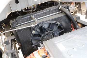 �������ó� ����S300 4.5T 4.2�׵��Ŵ��綯��դʽ�Ῠ(��ɲ)100.46kWhͼƬ