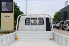 福田 奥铃M卡 2.0L 144马力 汽油 2.7米双排栏板小卡(BJ1031V3AV6-AB2)