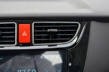 ���� ����M1 �ܶ��� 1.6L 122���� ���� 3.3�׵�����ʽ΢��(����)(BJ5031XXY5JV4-61)ͼƬ