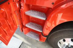 青岛解放 JH6重卡 智行版 480马力 6X4 LNG牵引车(液缓)(CA4251P25K2T1NE6A80)