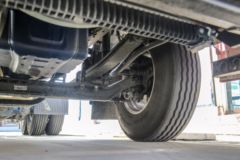青岛解放 JH6重卡 智行版 480马力 6X4 LNG牵引车(液缓)(CA4251P25K2T1NE6A80)