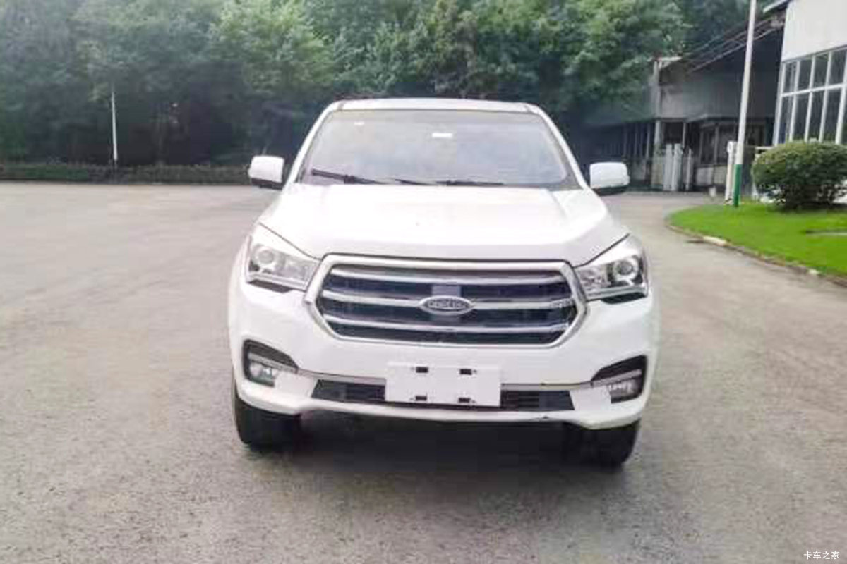 庆铃五十铃 达咖TAGA 2024款 四驱 标轴纯电动皮卡 宁德时代77.28kWh