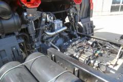 青岛解放 JK6中卡 240马力 4X2 9.78米厢式载货车(CA5180XXYP28K8L8E6A90)