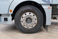 中国重汽 汕德卡SITRAK G7H重卡 590马力 6X4 LNG自动档牵引车