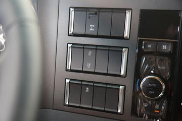 ���� ŷ��GTL ������ 530���� 4X2 LNG�Զ���ǣ����(Һ��)ͼƬ