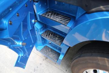 ���� ŷ��GTL ������ 530���� 4X2 LNG�Զ���ǣ����(Һ��)ͼƬ