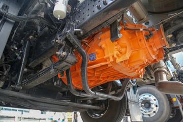 ���� ŷ��GTL ������ 530���� 4X2 LNG�Զ���ǣ����(Һ��)ͼƬ