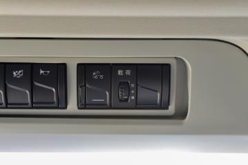 �ൺ��� JH6�ؿ� ������ 560���� 6X4 LNG�Զ���ǣ����(Һ��)ͼƬ