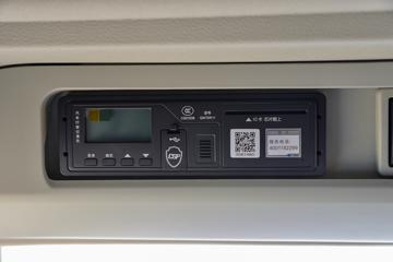 �ൺ��� JH6�ؿ� ������ 560���� 6X4 LNG�Զ���ǣ����(Һ��)ͼƬ