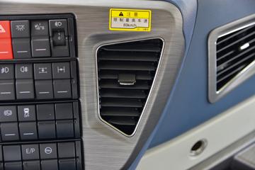 �ൺ��� JH6�ؿ� ������ 560���� 6X4 LNG�Զ���ǣ����(Һ��)ͼƬ