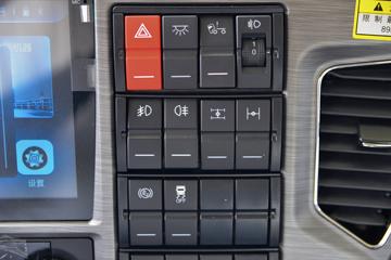 �ൺ��� JH6�ؿ� ������ 560���� 6X4 LNG�Զ���ǣ����(Һ��)ͼƬ