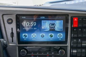 �ൺ��� JH6�ؿ� ������ 560���� 6X4 LNG�Զ���ǣ����(Һ��)ͼƬ