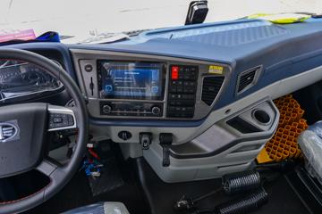 �ൺ��� JH6�ؿ� ������ 560���� 6X4 LNG�Զ���ǣ����(Һ��)ͼƬ