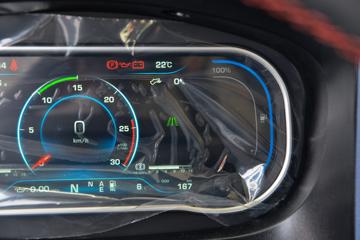 �ൺ��� JH6�ؿ� ������ 560���� 6X4 LNG�Զ���ǣ����(Һ��)ͼƬ