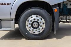 青岛解放 JH6重卡 智享版 560马力 6X4 LNG自动档牵引车(液缓)