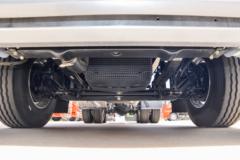 青岛解放 JH6重卡 智享版 560马力 6X4 LNG自动档牵引车(液缓)