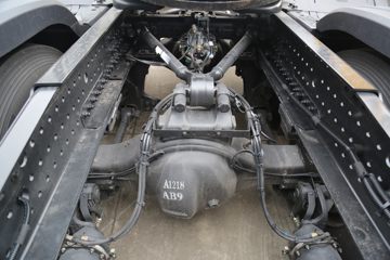 ���� ŷ��EST �ǻ԰� 580���� 6X4 LNG AMT�Զ���ǣ����(BJ4259L6DLL-05)ͼƬ