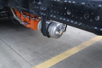 ���� ŷ��EST �ǻ԰� 580���� 6X4 LNG AMT�Զ���ǣ����(BJ4259L6DLL-05)ͼƬ