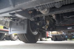 福田 欧曼EST 星辉版 580马力 6X4 LNG AMT自动档牵引车(BJ4259L6DLL-05)