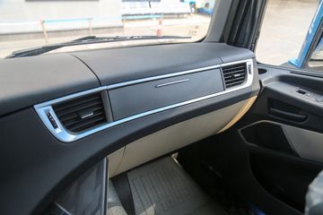 ���� ŷ��GTL ������ 580���� 6X4 LNG AMT�Զ���ǣ����ͼƬ