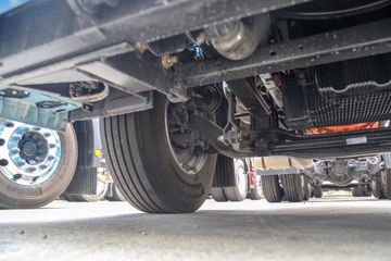 ���� ŷ��GTL ������ 580���� 6X4 LNG AMT�Զ���ǣ����ͼƬ