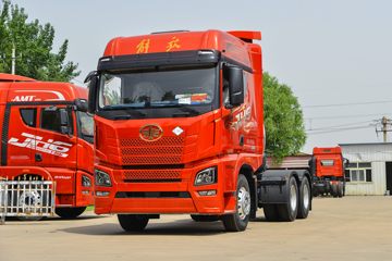 青岛解放 JH6重卡 智享版 560马力 6X4 LNG自动档牵引车(液缓)(CA4250P25K8T1NE6A80)