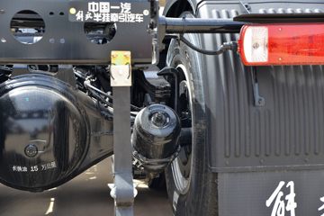 �ൺ��� JH6�ؿ� ����� 590���� 6X4 LNG�Զ���ǣ����ͼƬ