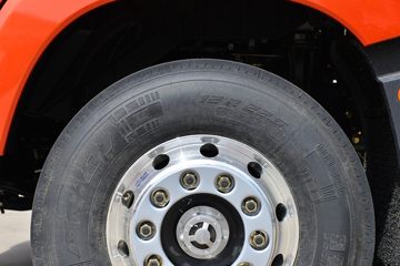 �ൺ��� JH6�ؿ� ����� 590���� 6X4 LNG�Զ���ǣ����ͼƬ