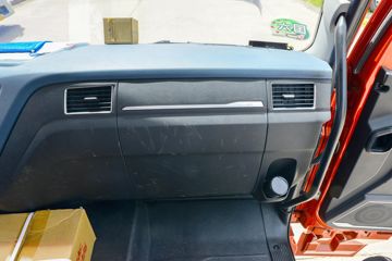 һ����� J6G 320���� 4X2 6.75�ײ�դʽ�ػ���(һ�����10��)(CA5171CCYP62K1L4E6)ͼƬ