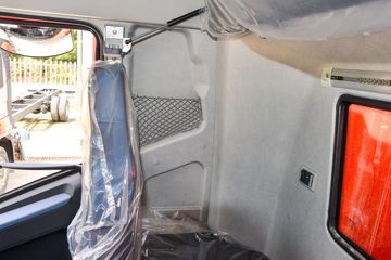 һ����� J6G 320���� 4X2 6.75�ײ�դʽ�ػ���(һ�����10��)(CA5171CCYP62K1L4E6)ͼƬ