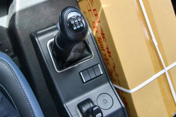 һ����� J6G 320���� 4X2 6.75�ײ�դʽ�ػ���(һ�����10��)(CA5171CCYP62K1L4E6)ͼƬ