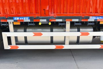 һ����� J6G 320���� 4X2 6.75�ײ�դʽ�ػ���(һ�����10��)(CA5171CCYP62K1L4E6)ͼƬ