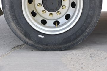 һ����� J6G 320���� 4X2 6.75�ײ�դʽ�ػ���(һ�����10��)(CA5171CCYP62K1L4E6)ͼƬ