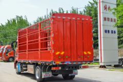 一汽解放 J6G 320马力 4X2 6.75米仓栅式载货车(一汽解放10档)(CA5171CCYP62K1L4E6) 一汽解放 J6G 320马力 4X2 6.75米仓栅式载货车(一汽解放10档)(CA5171CCYP62K1L4E6)