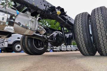 ���� ŷ����X 122���� 3.7�׵��������Ῠ(Һɲ)ͼƬ