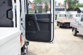 时代领航M5&nbsp;载货车驾驶室                                               图片